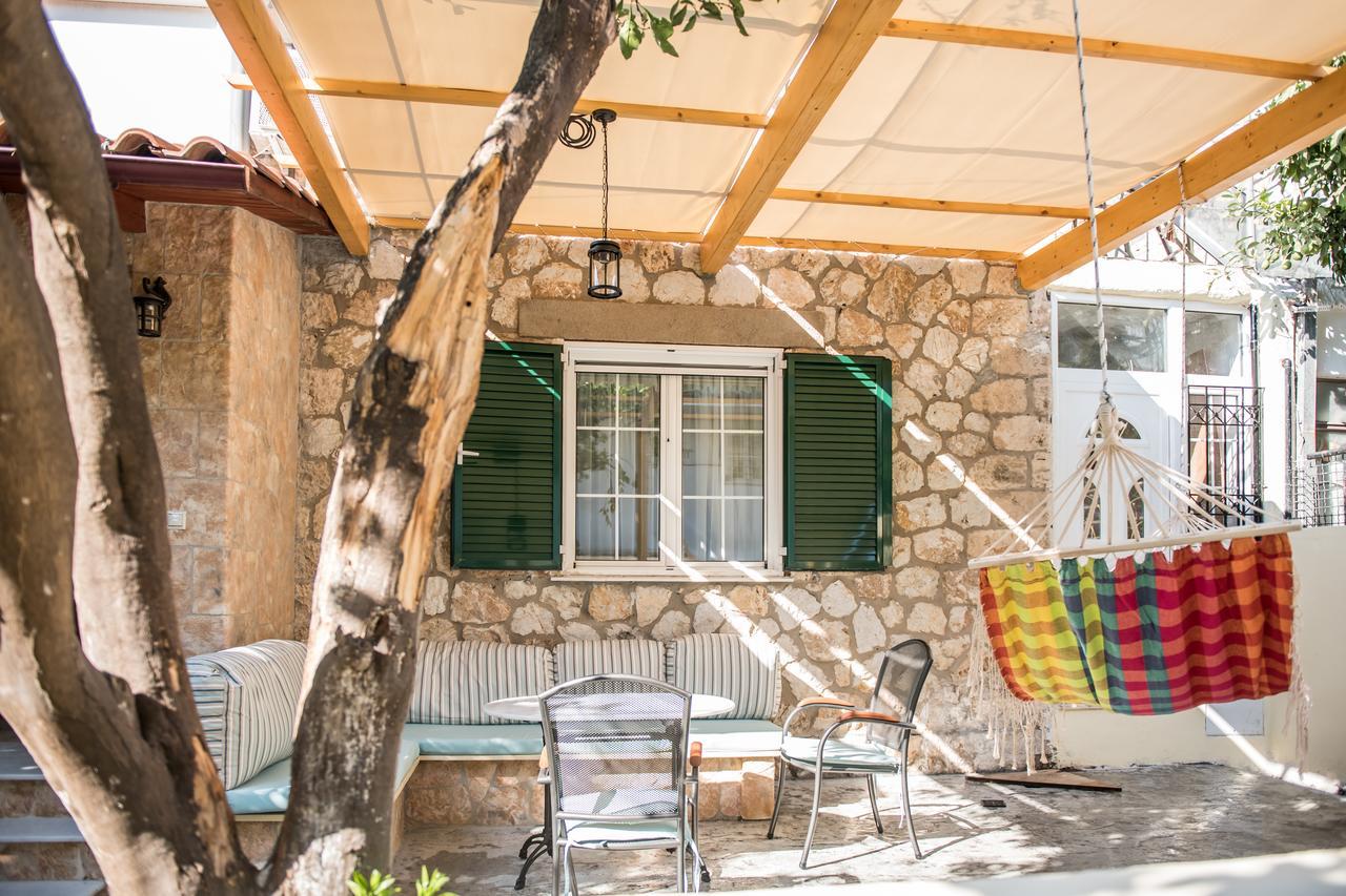 Traditional Thiseio Home Athens Exterior photo